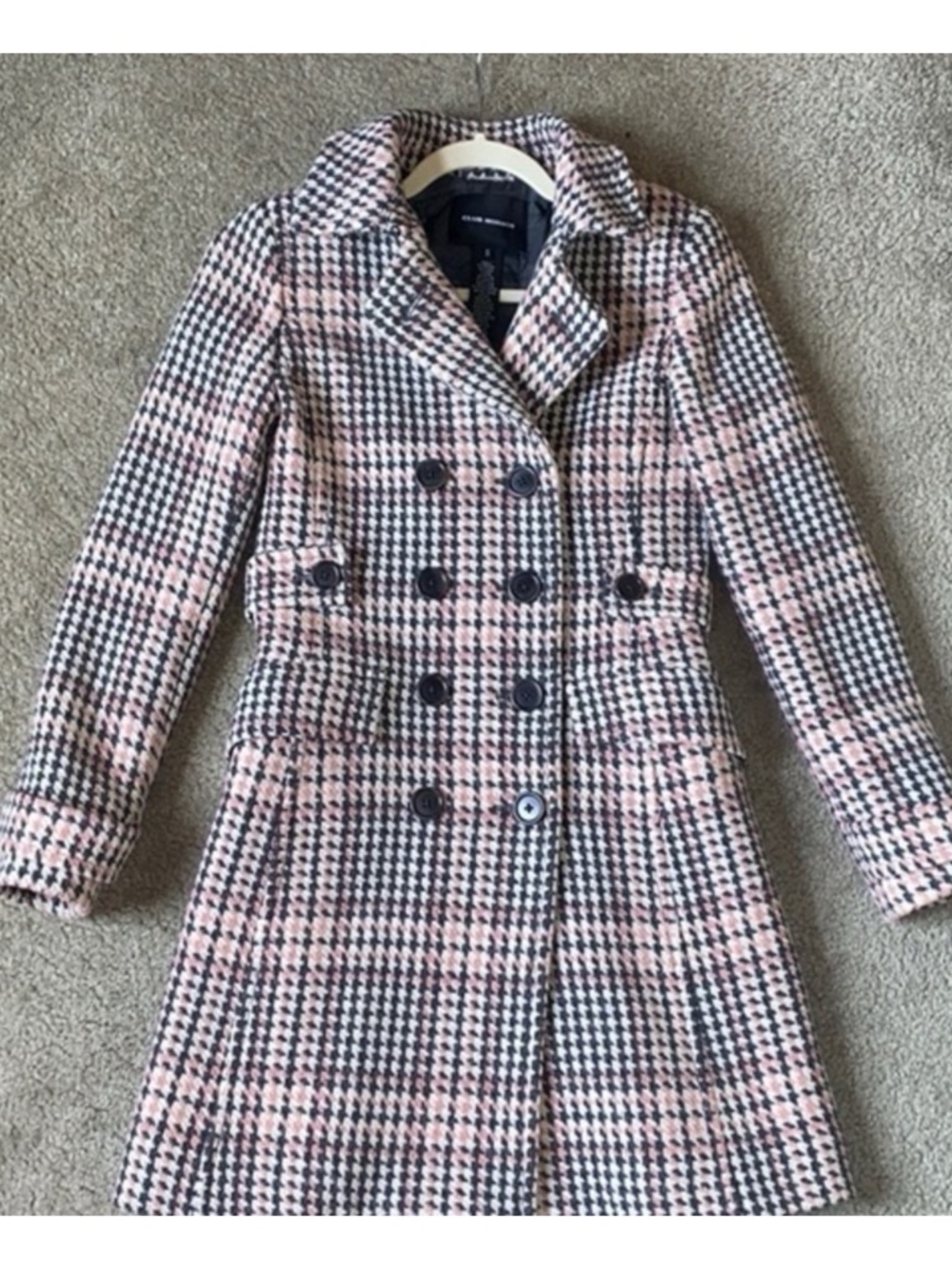Club Monaco wool coat with insulation. medium